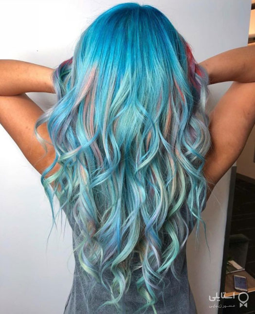 رنگ موی آبی هولوگرافیکی 