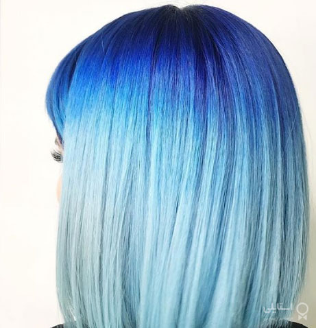 رنگ موی آبی کلاسیک با ریشه‌های تیره