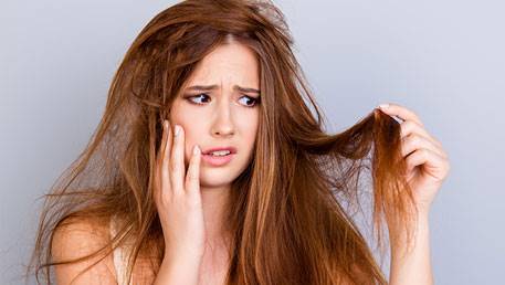 از 8 دلیل خشک شدن موهای‌تان آگاه باشید!
