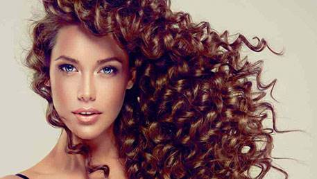 بیش از 49 مدل موی مختلف برای موهای فرفری سالم و زیبا