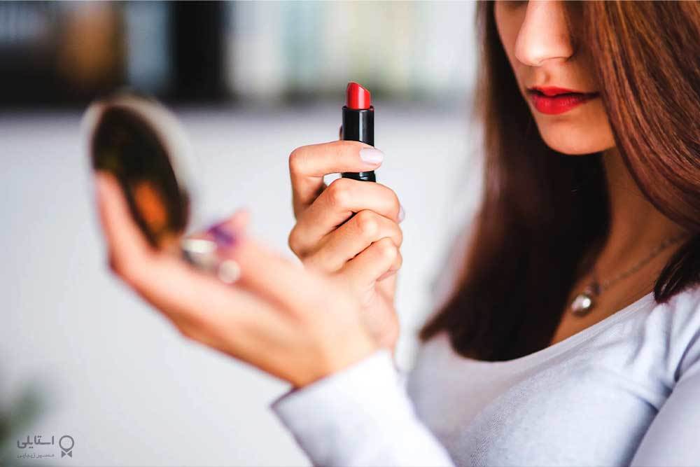 آموزش گام به گام آرایش زیبا برای دختران دانشگاهی