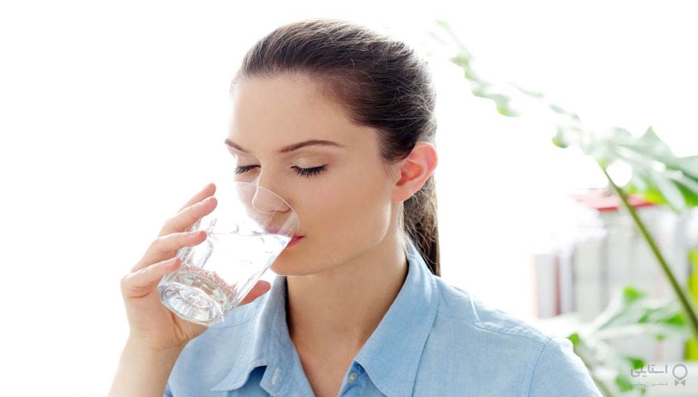 5 فایده نوشیدن آب سرد برای سلامتی و خطرات آن