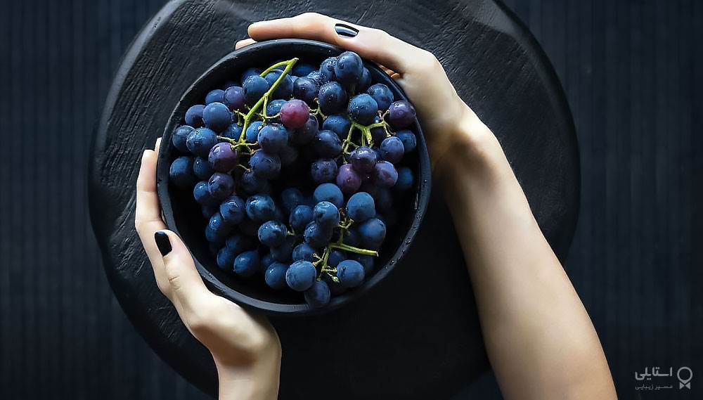 9 دلیل قوی برای اینکه باید انگور سیاه بخورید