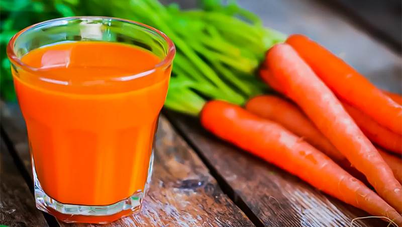 10 فایده تغذیه‌ای آب هویج برای پوست، بینایی و سلامتی