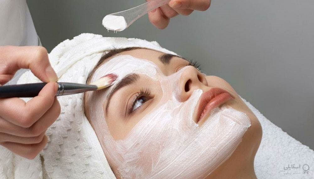 10 ماسک صورت خانگی مؤثر برای درمان لکه‌های تیره